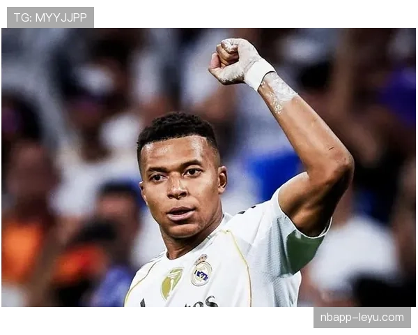 姆巴佩再创佳绩，单赛季进球数领跑全队，火热状态引广泛关注