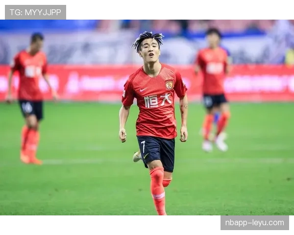 韦世豪助攻建功，助球队状态回暖闪耀赛场