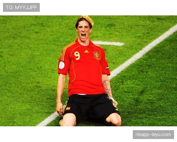 西班牙队欧洲杯三冠成就回顾:历史辉煌与当前竞争力分析 西班牙队欧洲杯三冠成就回顾:历史辉煌与当前竞争力分析